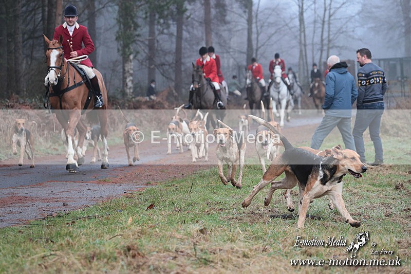HUPY 261224 333 - Pytchley with Woodland Hunt Boxing Day Meet 26th December 2024