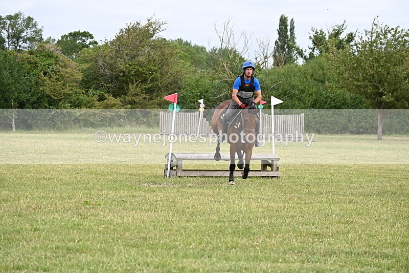 WJ6_6100 - 60cm XC Time 09:48 to 09:57