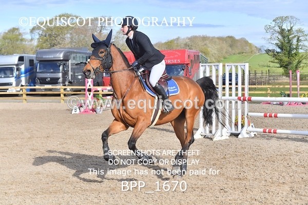 BPP_1670 - CLASS 18 SUN Senior Newcomers/ 1.10m Open