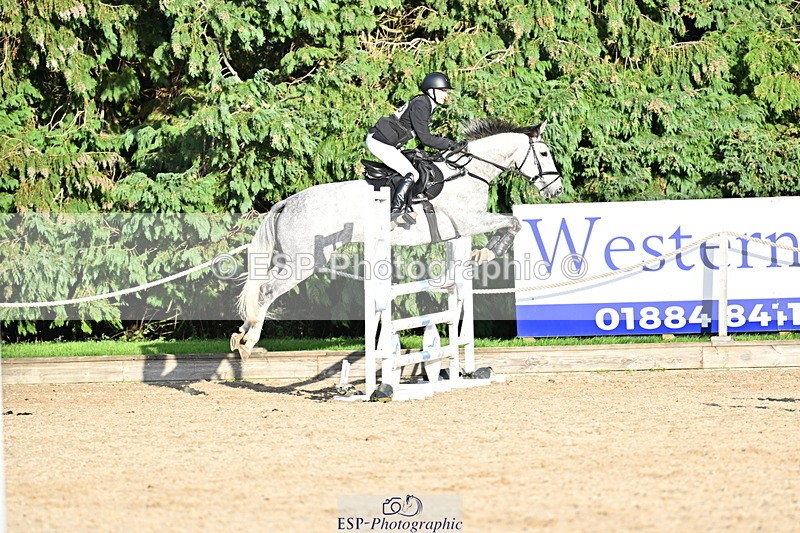 251005A-171506-05303 - Cls 11 Open 1m-1.05m