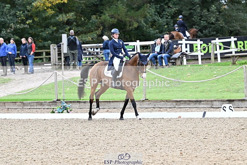 251022A-143632-00336 - B-104-Millie.Juleff