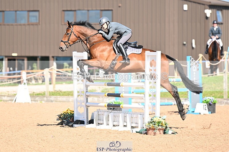 240913A-110520-03805 - Cls 14 Snr Newcomers