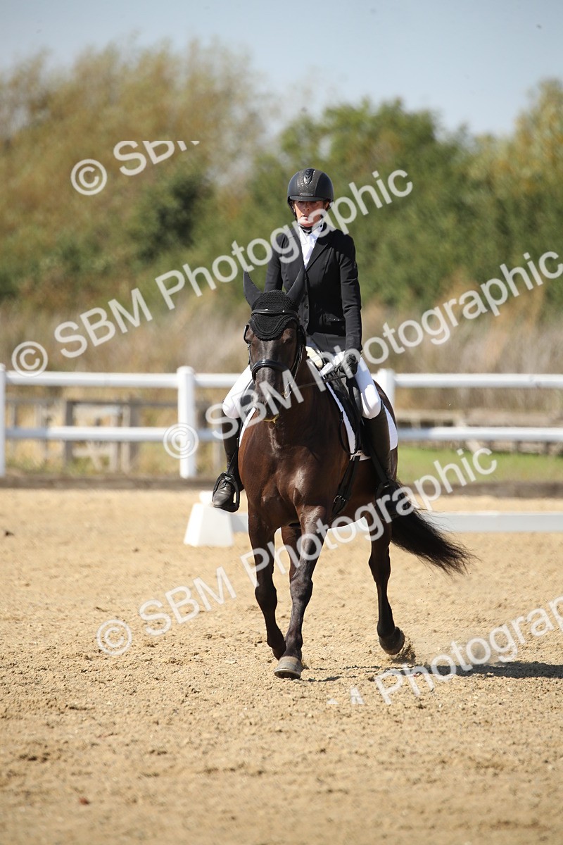SBM_005747 - Class 11 - Novice 5 - 13.19-14.22