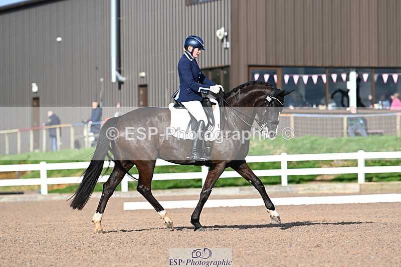 240218A-145037-08928 - 280-Nicola.Buchanan-ST.GILES.DARK.MAGIC