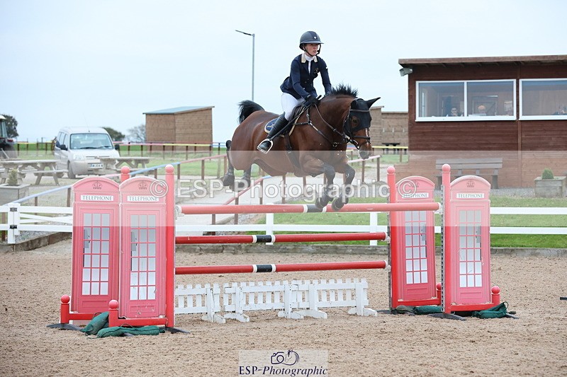 241101A-155457-03129 - FRI Cls 8 National 1.30m