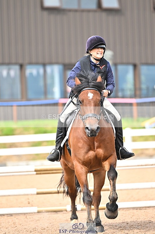 240723A-163219-00157 - 70cm