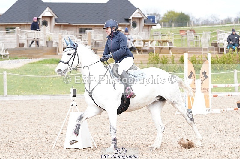 250414-135436-01031 - 90cm Round 2