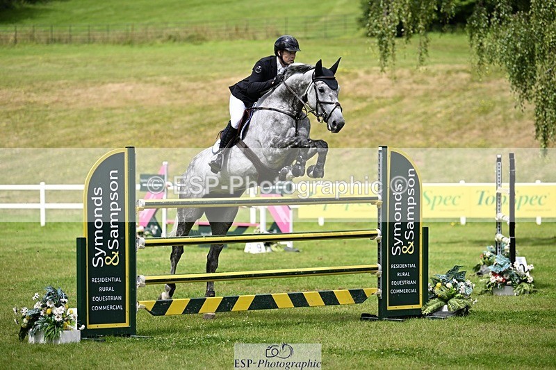 240711-115638-26779 - Cls 117 HOYS Grade C Quali 1.35m