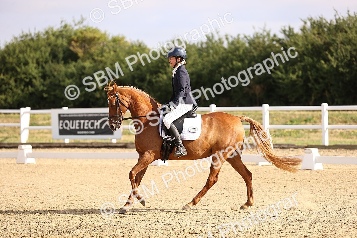 SBM_008487 - Novice 5 - 08.30-9.33