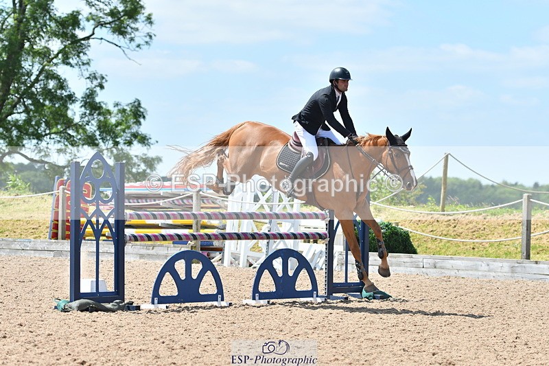 240609A-122406-05144 - Cls 18 Snr Newcomers and 1.10m Open