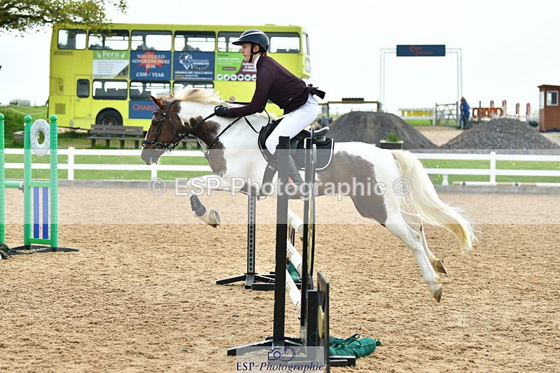 230514A-104418-02314 - Cls 22 Pony Discovery & 90cm Open