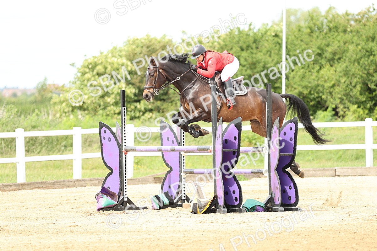 SBM_001058 - Class 4 - Senior Newcomers - 1.10m