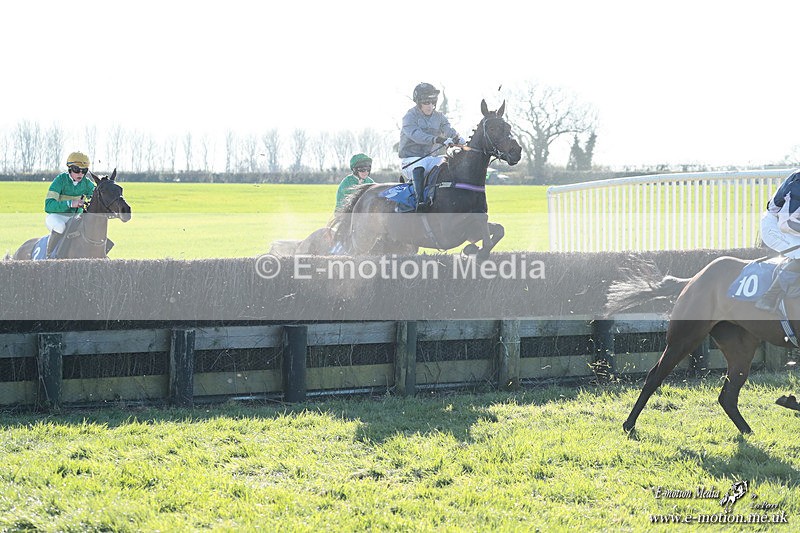 PtP 210326 1015 - VWH Cirencester Races 21/03/26