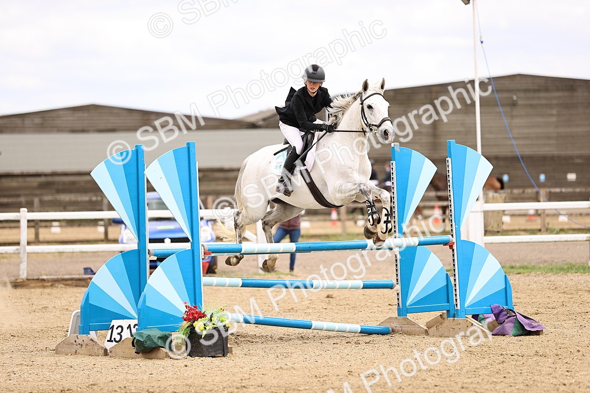 SBM_000407 - Class 4 - 1m showjumping