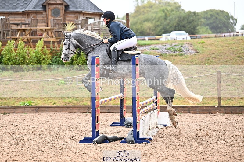 250827B-100856-00007 - Clear Round & Cls 1 Brit Nov 90cm