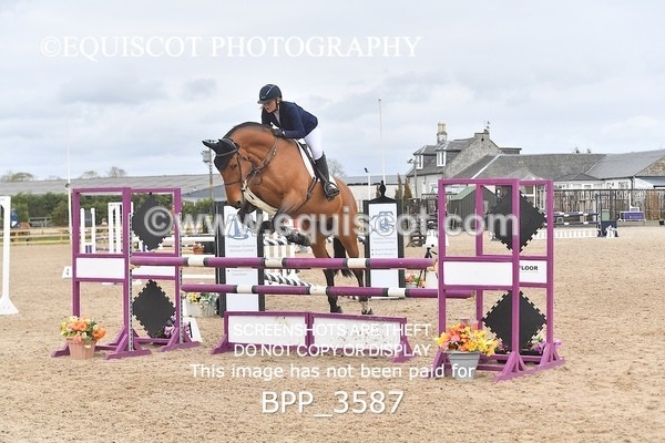 BPP_3587 - CLASS 18 SUN Senior Newcomers/ 1.10m Open