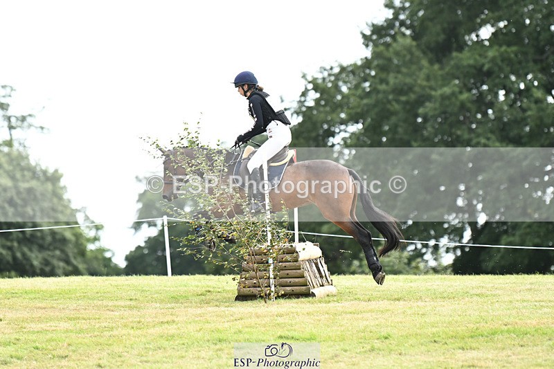 240825X-115236-32153 - 70cm XC 11.00 to 12.00