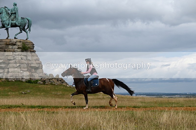 DSC_7945 - Time at Statue 13:16 to 13:52