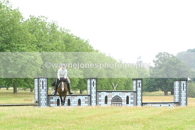 IMF_1464 - Time at Castle Jump 09:18 to 10:15