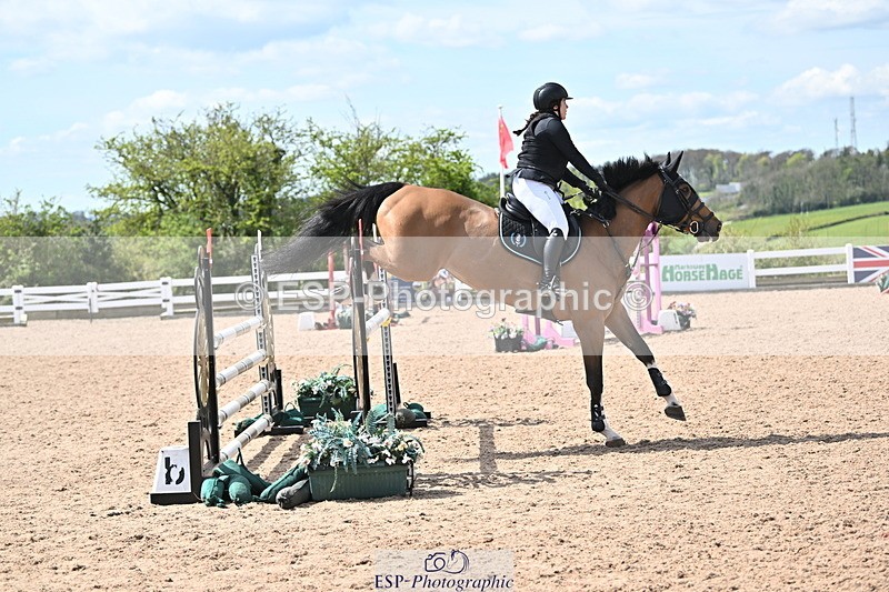 240418A-140254-03700 - Cls 13, 1 Star Bronze Tour 1.10m