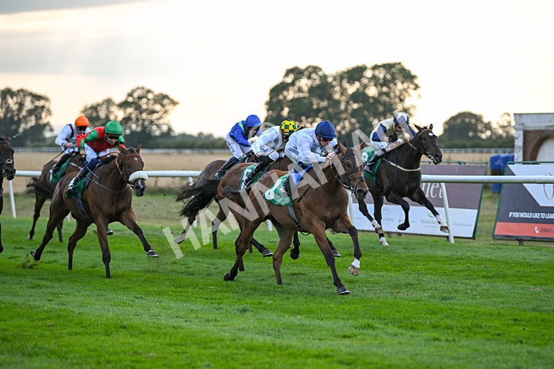 150825-Race 4-Fire Flame-2807 - Race 4