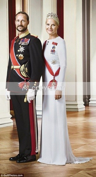 (N-32)  The Crown Prince - Norwegian Royals