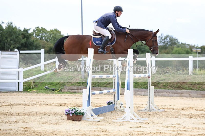 3E7A3466 - Class 9: Senior Foxhunter/1.20 open