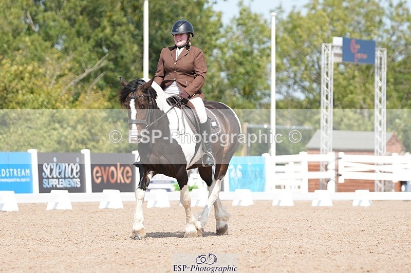 250817-121655-09278 - 185-Hermione.PerryNewoak.Roc.Bay