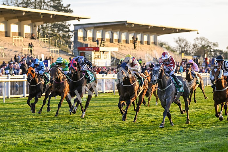 200424-Race 8-Hombre-7440 - Race 8