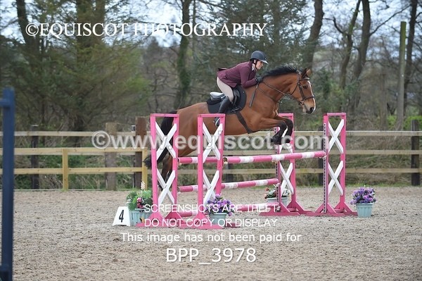 BPP_3978 - CLASS 4 Senior Newcomers/ 1.10m Open