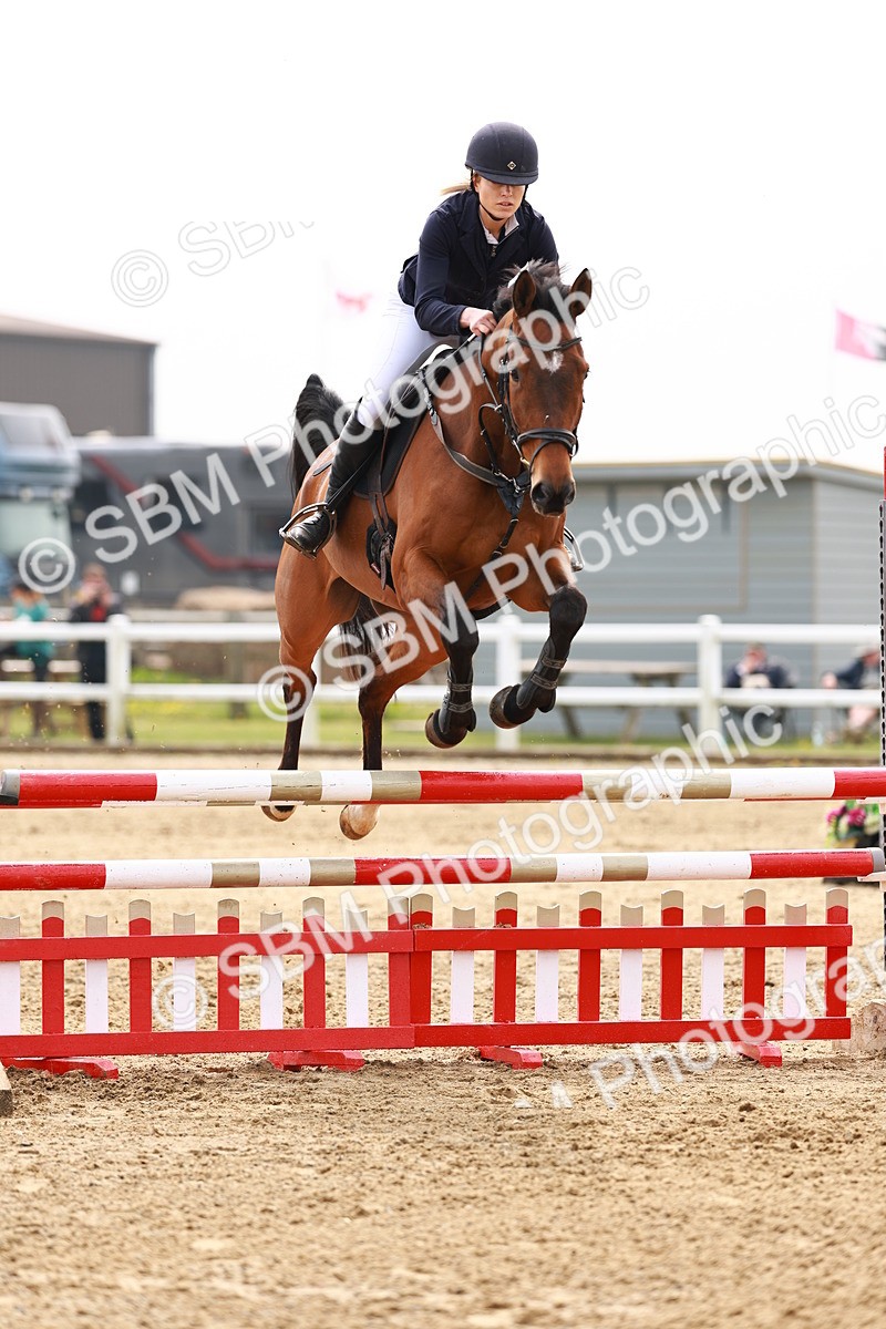  - Class 17 - Senior 1.05m