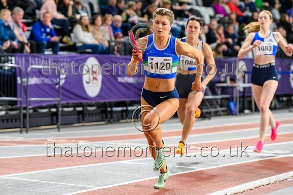 CombiMast25-914503 - Track Female Set One