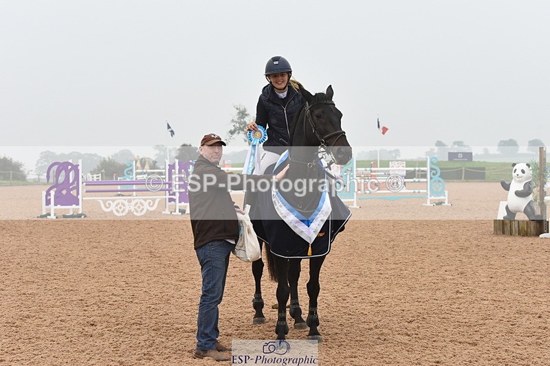 230916A-171116-05773 - Cls 19 Snr 1.10m Derby