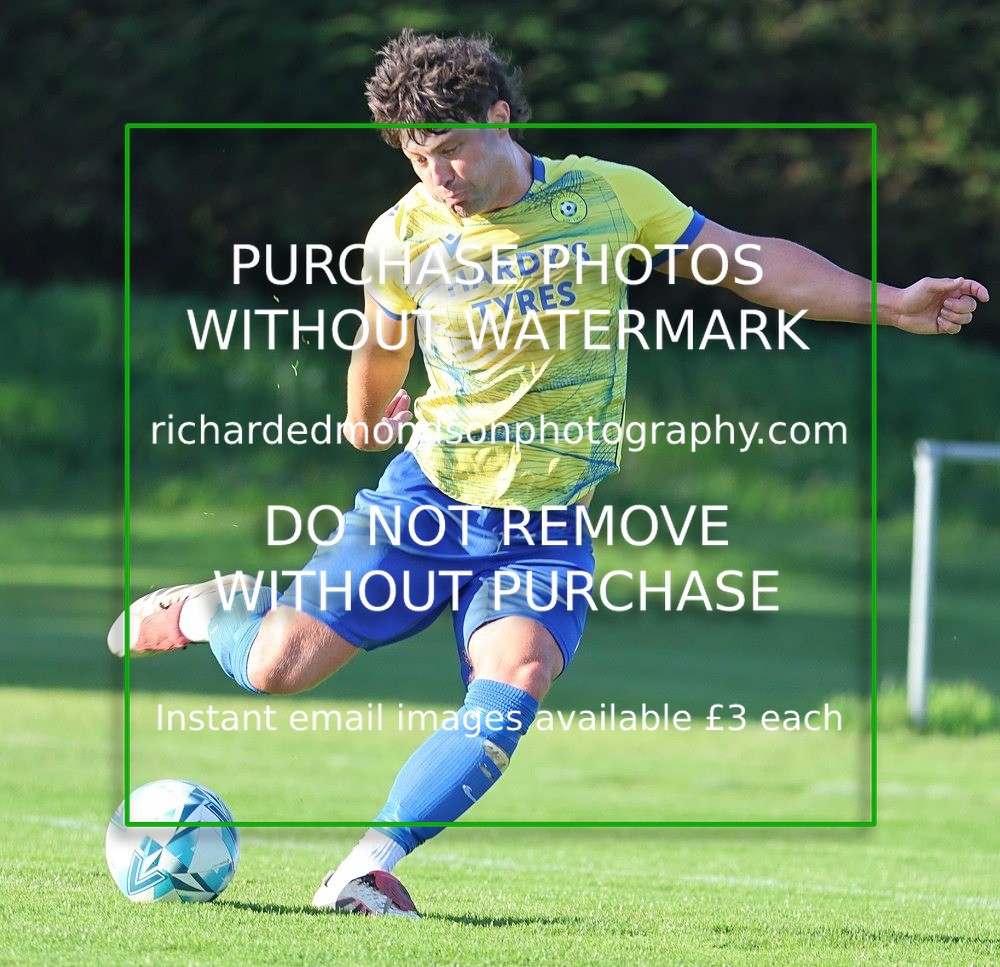 533A9433 - Kendal County Reserves vs Calthwaite Junior Reserves (12/5/26)