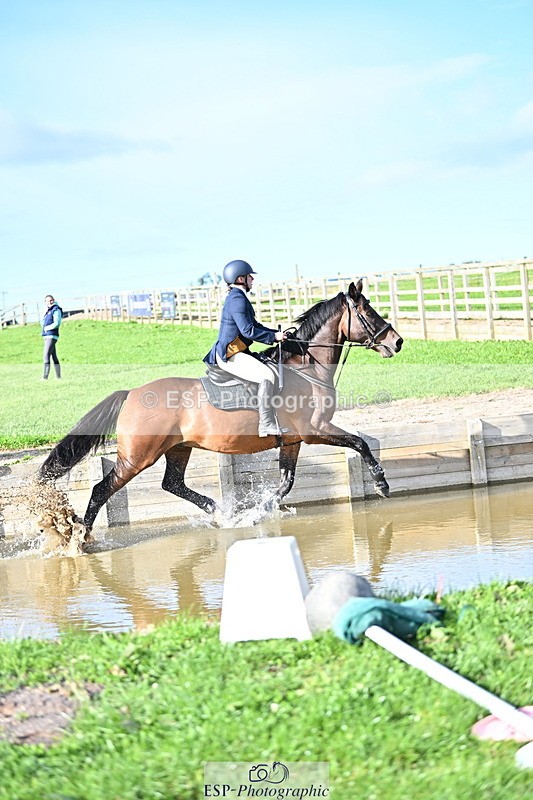 240912A-171612-02703 - Cls 7 Snr 90cm Open Speed Derby