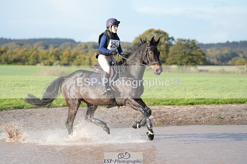 251024A-155916-14641 - C-254-Emily.Mainieri