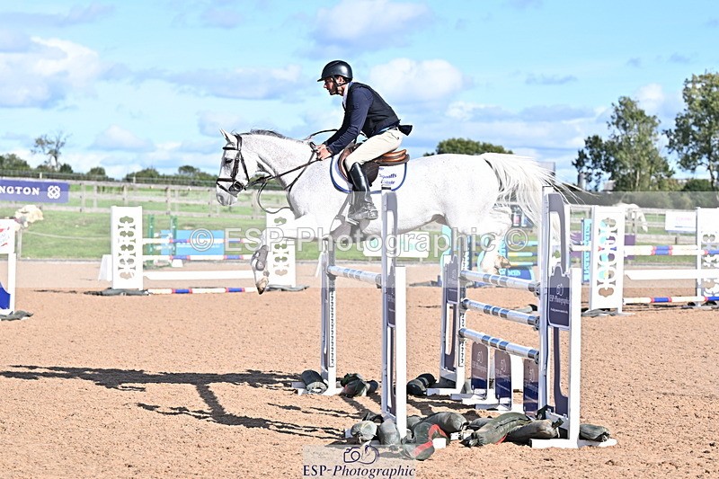 260923B-154859-01055 - Cls 06 Snr Fox & 1.20m Open