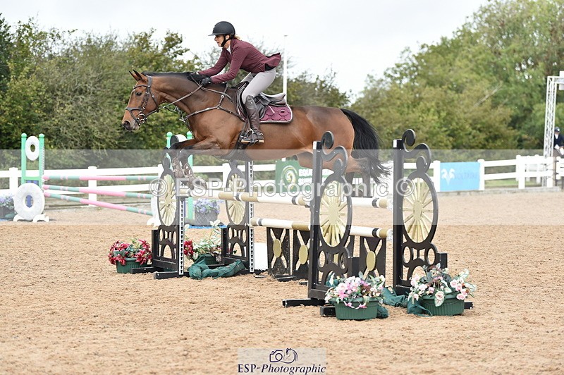 231013A-125316-01642 - Cls 3 1.05m Amateur Quali