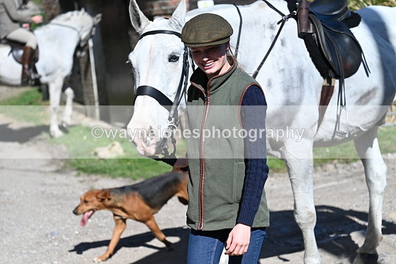 WJ7_9693 - Home for hunt tea !