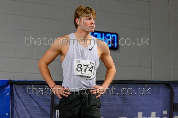 CEInv26-913603 - Track Male Set Two