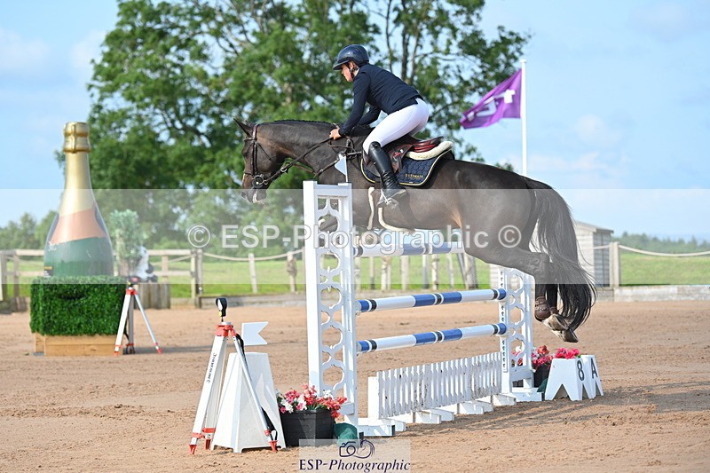 230721A-091627-04911 - Cls 2, 2 Star Small 1.30m