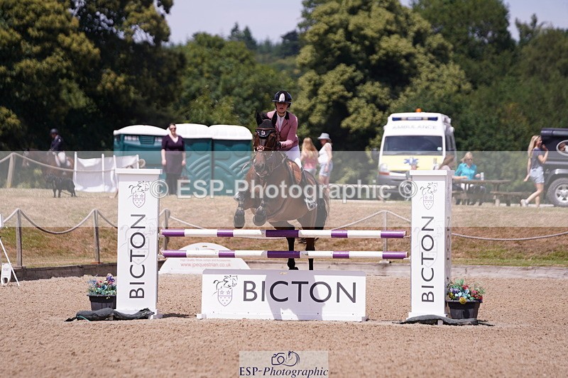 250704A-135556-11507 - Cls 22 Snr 1.15m Members Cup