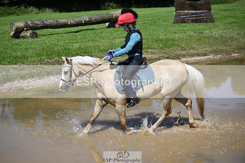 240728B-112106-00909 - Theo's Group XC