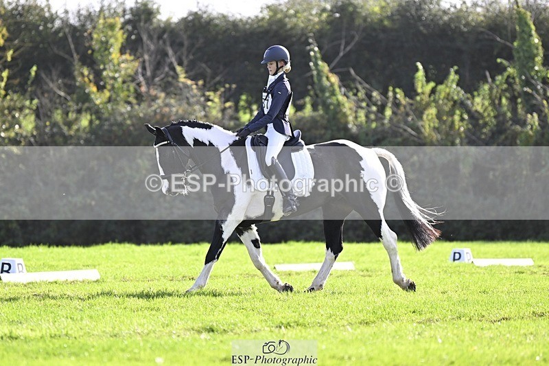 241025-142705-09649 - 387-Kelly.Knockaert-PIPER.II