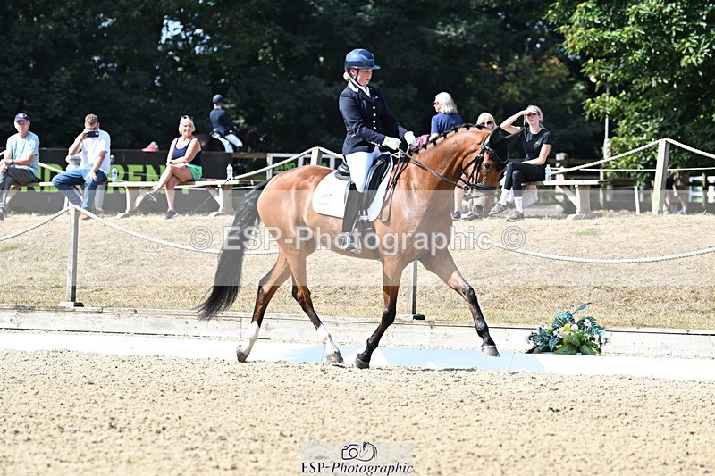 250810A-110521-05702 - 071-Abbie.NewburySeagry.Viceroy