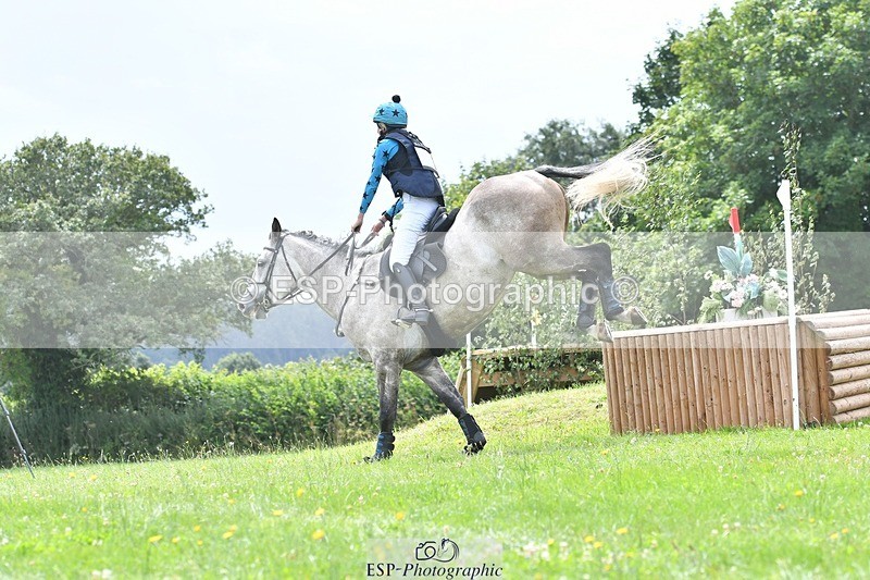 240803-134223-06968 - 205-Jessica_Thomas-QUALITY_STEP_ON