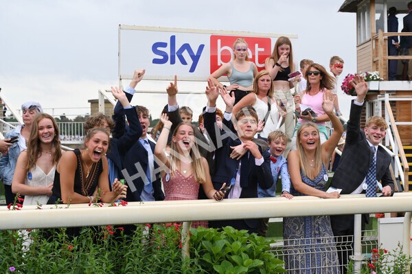 yr04092022r5-71 - Race 5 4.05pm Little Green Rascals Children's Nurseries Stakes