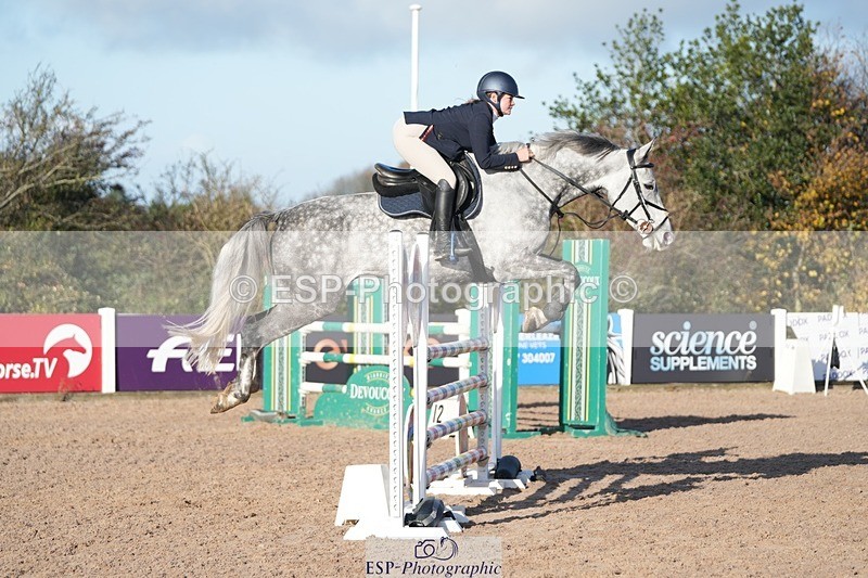 251108-101152-02068 - Cls 11 Snr 1.05m Open