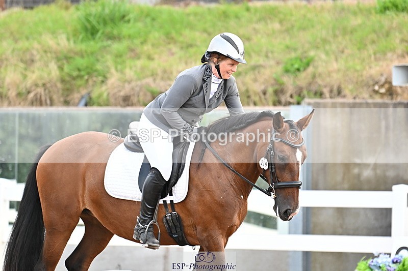 240817A-101308-07119 - 219-Sarah.Baldwin-Ervilha.Dos.Leitoes