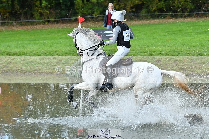 251025A-090851-15268 - D-302-Emma.Farrar